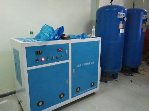 點(diǎn)擊查看詳細(xì)信息<br>標(biāo)題：云南永勝客戶(hù)定制的醫(yī)用分子篩制氧設(shè)備 閱讀次數(shù)：3785